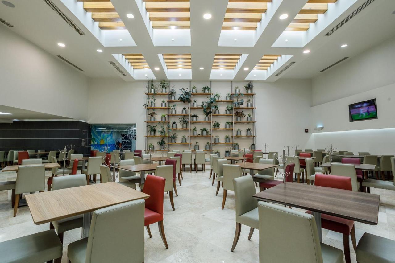เรอัล อินน์ ติฆัวนา ติฮัวนา ภายนอก รูปภาพ The lounge at the airport