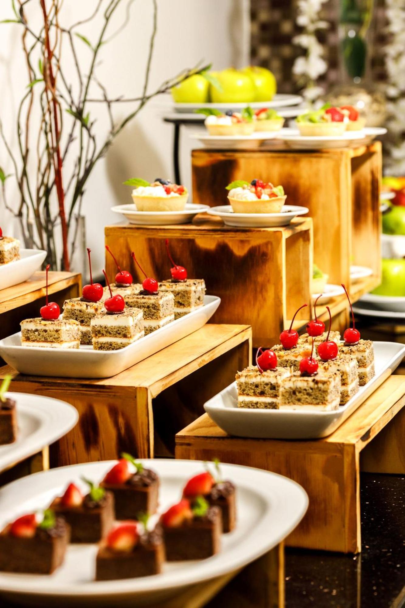 เรอัล อินน์ ติฆัวนา ติฮัวนา ภายนอก รูปภาพ A dessert buffet