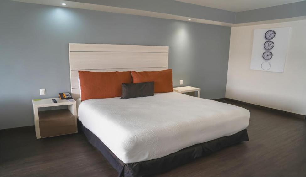 เรอัล อินน์ ติฆัวนา ติฮัวนา ภายนอก รูปภาพ A room at the hotel